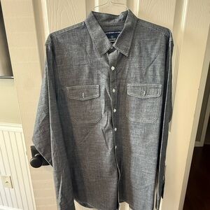 Old Navy Men's Charcoal Button Down Shirt